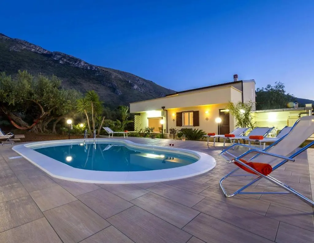 Villa Donna Franca Con Piscina Privata Castellammare del Golfo 0*,